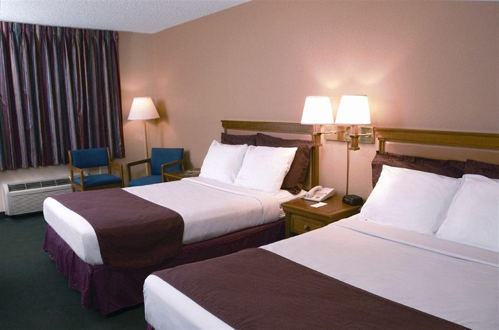 American Eagle Inn & Suites Branson Szoba fotó